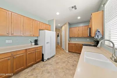 16896 W Bristol Lane, Surprise, AZ 85374 - Photo 11