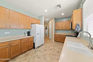 16896 W Bristol Ln, Surprise, AZ 85374 - Photo 11