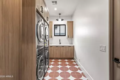 3405 N 47th Place, Phoenix, AZ 85018 - Photo 33