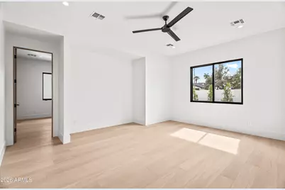 3405 N 47th Place, Phoenix, AZ 85018 - Photo 19