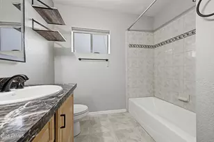 915 W Diamond Dr, Tempe, AZ 85283 - Photo 25