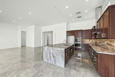 13718 W Hackamore Drive, Peoria, AZ 85383 - Photo 3