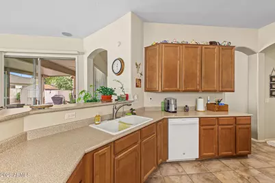 10630 E Kilarea Avenue, Mesa, AZ 85209 - Photo 11