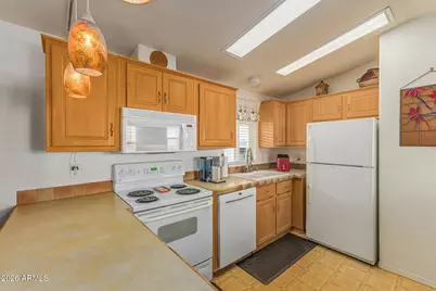 9302 E Broadway Road E #186, Mesa, AZ 85208 - Photo 15