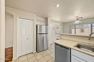 14708 W Lamoille Dr, Surprise, AZ 85374 - Photo 11