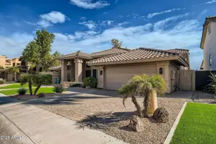 15827 S 36th St, Phoenix, AZ 85048 - Photo 3