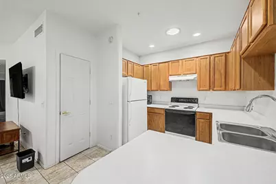 8800 N 107th Avenue #67, Peoria, AZ 85345 - Photo 5