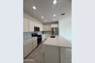 11623 W Parkway Lane, Avondale, AZ 85323 - Photo 7