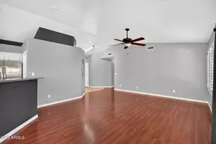 223 S Brentwood Pl, Chandler, AZ 85224 - Photo 5