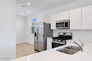 12565 W Levi Dr, Avondale, AZ 85323 - Photo 3