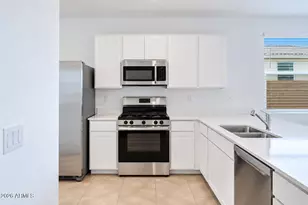12565 W Levi Dr, Avondale, AZ 85323 - Photo 11