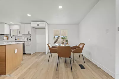 2843 E Piute Avenue, Phoenix, AZ 85050 - Photo 9