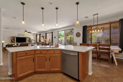 8335 W Molly Lane, Peoria, AZ 85383 - Photo 11