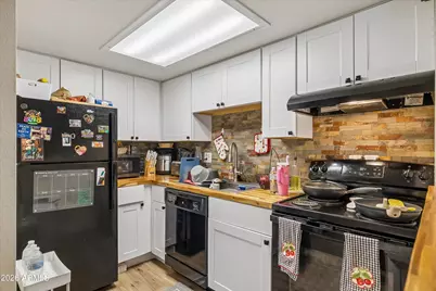 700 W University Drive #143, Tempe, AZ 85281 - Photo 9
