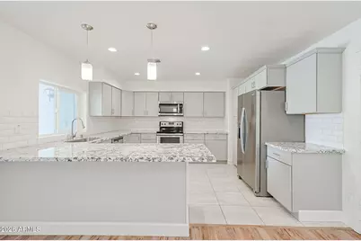 5622 W Ironwood Drive, Glendale, AZ 85302 - Photo 9