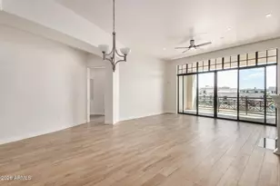 8 Biltmore Estates Dr, Phoenix, AZ 85016 - Photo 5