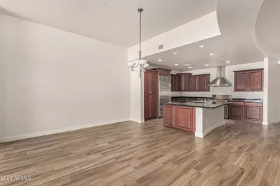 8 Biltmore Estates Drive #Unit 309, Phoenix, AZ 85016 - Photo 9