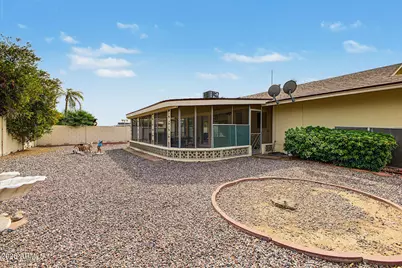 10438 W Mountain View Road, Sun City, AZ 85351 - Photo 23