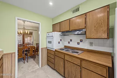 10438 W Mountain View Road, Sun City, AZ 85351 - Photo 27