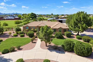 39762 N Creekside Rd, San Tan Valley, AZ 85140 - Photo 1
