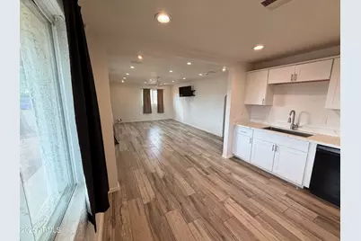 2802 W Meadowbrook Avenue, Phoenix, AZ 85017 - Photo 5