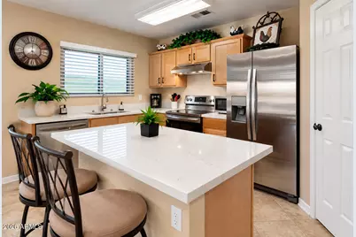 739 E Michigan Avenue, Phoenix, AZ 85022 - Photo 1