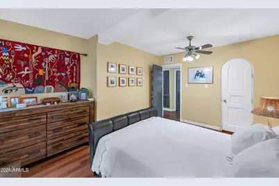 4428 E Turney Avenue, Phoenix, AZ 85018 - Photo 17