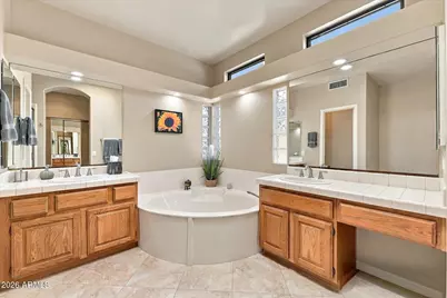 10626 E Coopers Hawk Drive, Sun Lakes, AZ 85248 - Photo 19