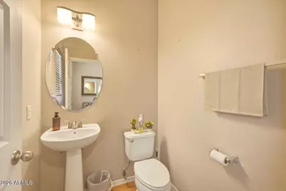 6366 W Barbara Avenue, Glendale, AZ 85302 - Photo 9