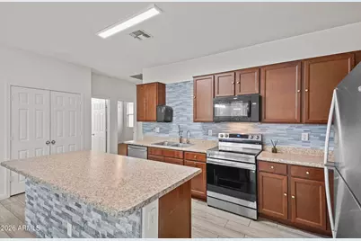 8917 N 90th Avenue, Peoria, AZ 85345 - Photo 7