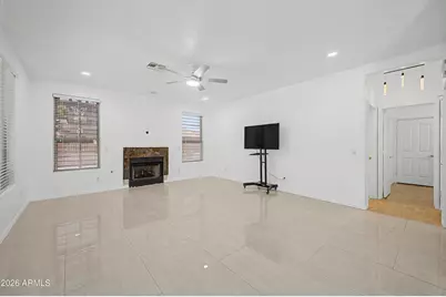 413 W Liberty Lane, Gilbert, AZ 85233 - Photo 13