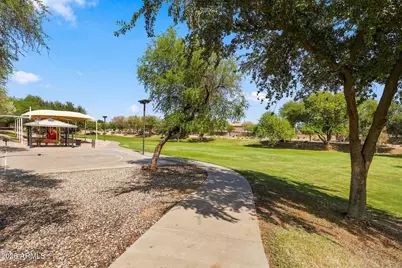 16165 W Hearn Road, Surprise, AZ 85379 - Photo 39