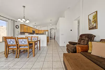 6904 W Juniper Avenue, Peoria, AZ 85382 - Photo 9