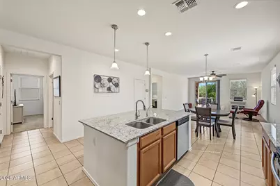 546 N Rainbow Way, Casa Grande, AZ 85194 - Photo 13