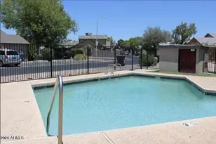 4173 E Huntington Dr, Phoenix, AZ 85040 - Photo 29