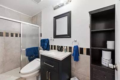 2706 W Lawrence Lane, Phoenix, AZ 85051 - Photo 11