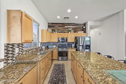 2757 W Via Calabria Way, Phoenix, AZ 85086 - Photo 11