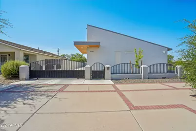 8487 W Washington Street, Peoria, AZ 85345 - Photo 3