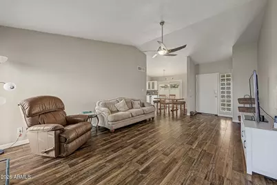 18212 N 45th Avenue, Glendale, AZ 85308 - Photo 9