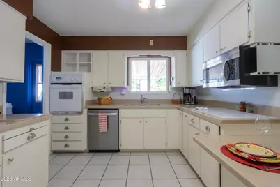 5642 E Des Moines Street, Mesa, AZ 85205 - Photo 9