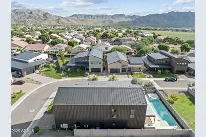 8514 S 9th Drive, Phoenix, AZ 85041 - Photo 3