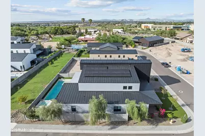 8514 S 9th Drive, Phoenix, AZ 85041 - Photo 7