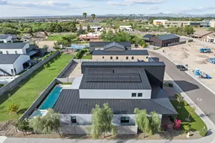 8514 S 9th Dr, Phoenix, AZ 85041 - Photo 7