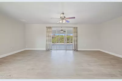 10510 W Camden Avenue, Sun City, AZ 85351 - Photo 7