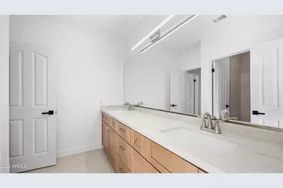 9591 S Palm Drive, Tempe, AZ 85284 - Photo 11