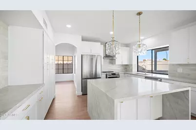 9591 S Palm Drive, Tempe, AZ 85284 - Photo 3
