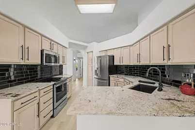 9039 W Wescott Drive, Peoria, AZ 85382 - Photo 9
