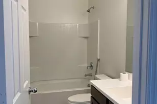 8889 N 71st Dr, Peoria, AZ 85345 - Photo 5