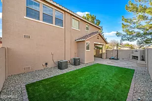 2033 S Colt Dr, Gilbert, AZ 85295 - Photo 29