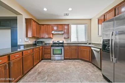 2033 S Colt Drive, Gilbert, AZ 85295 - Photo 11